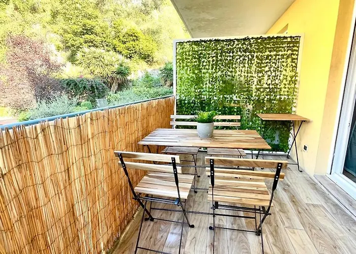 Peaceful In With Terrace, Parking ניס