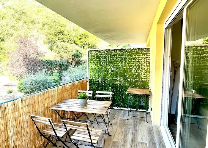 Apartment Peaceful In With Terrace, Parking *