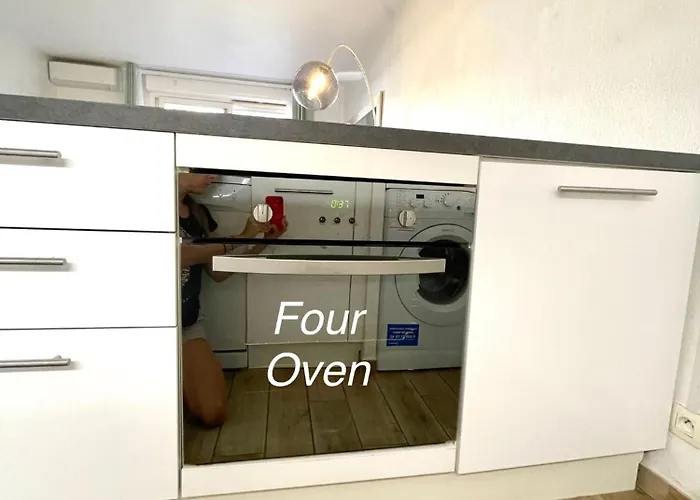 Peaceful In With Terrace, Parking Apartamento