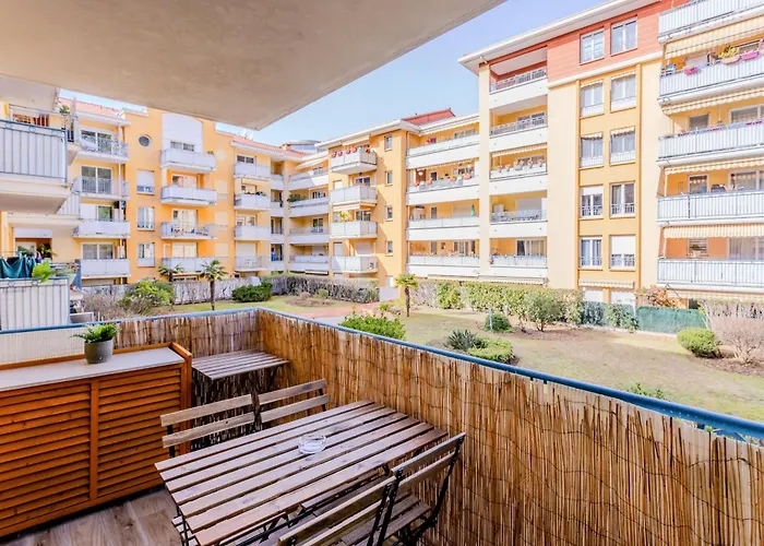 Peaceful In With Terrace, Parking דירה ניס
