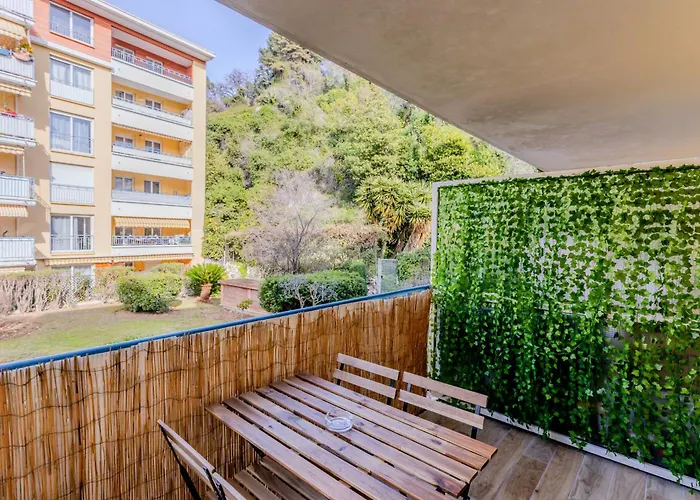 Peaceful In With Terrace, Parking דירה