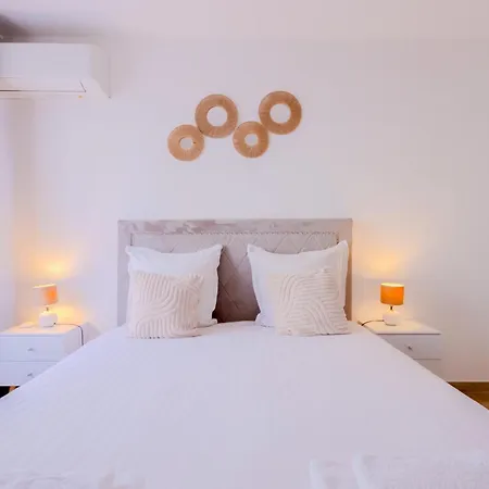 Peaceful In With Terrace, Parking Apartment Nice