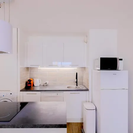 Peaceful In With Terrace, Parking Apartment